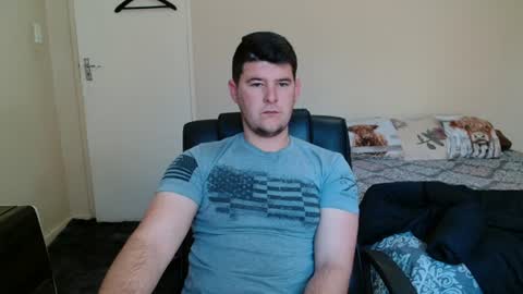 Snapshot of brendansexyboy098754 chatting on July 8, 2026, 6:07 am ask me lol online show from July 8, 2026, 6:07 am