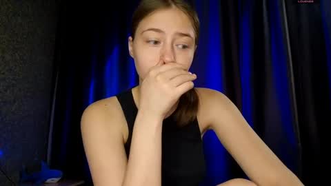 Snapshot of brendelle chatting on May 18, 2026, 7:25 am Mia online show from May 18, 2026, 7:25 am
