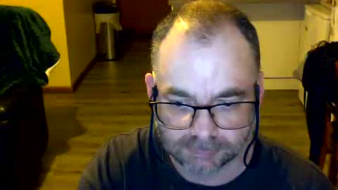 Snapshot of bretth44 chatting on June 16, 2026, 6:27 am bretth44 online show from June 16, 2026, 6:27 am
