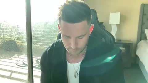 Snapshot of brettmycles chatting on December 30, 2024, 5:02 pm Brett Mycles online show from December 30, 2024, 5:02 pm