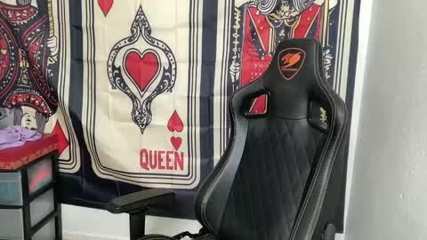 Snapshot of brettmycles chatting on November 19, 2025, 12:32 am Brett Mycles online show from November 19, 2025, 12:32 am