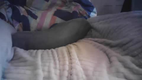 Snapshot of bri20fu chatting on September 16, 2025, 5:58 pm raining down on me online show from September 16, 2025, 5:58 pm