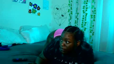 Snapshot of briabubbles69 chatting on December 8, 2024, 7:15 am Bria Bubbles online show from December 8, 2024, 7:15 am
