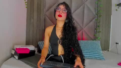 B R I A  online show from June 20, 2026, 2:58 am
