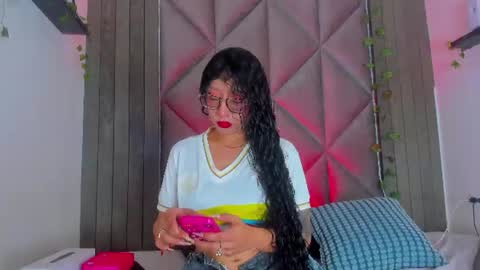 B R I A  online show from June 24, 2026, 2:54 am