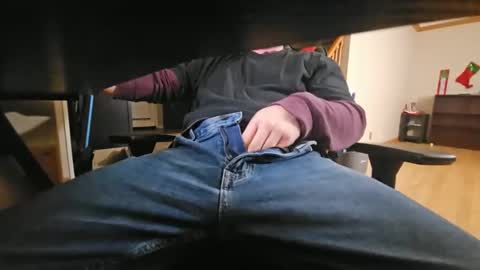 Snapshot of brian7891012 chatting on December 29, 2024, 4:05 am brian7891012 online show from December 29, 2024, 4:05 am