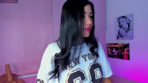 Snapshot of briana11_ chatting on October 18, 2025, 7:42 am briana11_ online show from October 18, 2025, 7:42 am