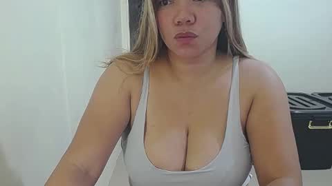 Snapshot of briana_lovexx chatting on July 29, 2026, 12:20 am Briana online show from July 29, 2026, 12:20 am