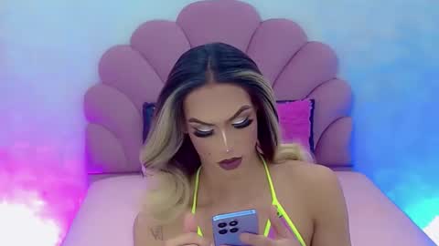 Snapshot of briana_sex32 chatting on January 13, 2025, 2:07 am BRIANA online show from January 13, 2025, 2:07 am