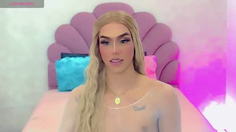 Snapshot of briana_sex32 chatting on February 15, 2025, 10:55 am BRIANA online show from February 15, 2025, 10:55 am