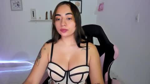 BRIANA online show from May 7, 2026, 12:16 am