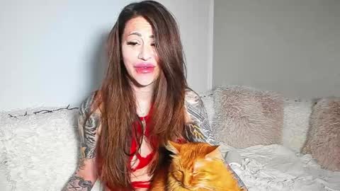 brianadiamondxxx online show from May 19, 2026, 7:26 am