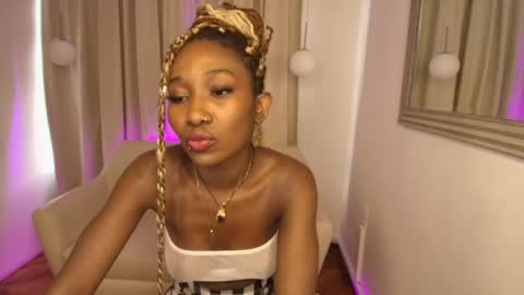 Snapshot of brianna_styles chatting on May 20, 2026, 12:33 pm brianna_styles online show from May 20, 2026, 12:33 pm