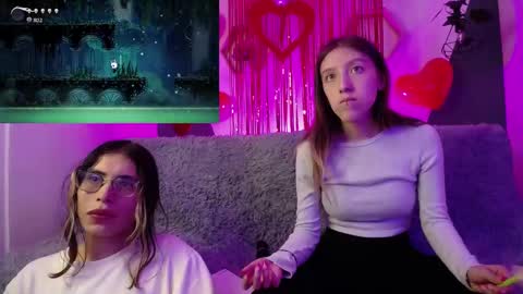 Snapshot of briarandblair chatting on February 18, 2025, 2:27 pm briarandblair online show from February 18, 2025, 2:27 pm