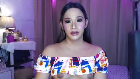 Snapshot of bridgettlovesyou chatting on February 3, 2025, 1:30 am BRIDGETT online show from February 3, 2025, 1:30 am