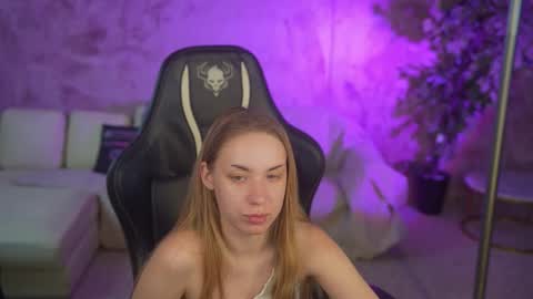 Diamonds Girls online show from November 16, 2025, 11:43 pm