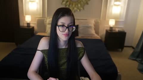 Snapshot of bright_diamonds_054 chatting on July 28, 2026, 11:17 am Diamonds Girls online show from July 28, 2026, 11:17 am