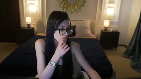 Snapshot of bright_diamonds_054 chatting on July 28, 2026, 12:48 pm Diamonds Girls online show from July 28, 2026, 12:48 pm