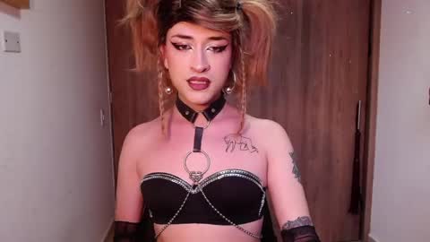 Snapshot of brillamettal chatting on June 6, 2026, 10:58 pm Brilla Mettal online show from June 6, 2026, 10:58 pm