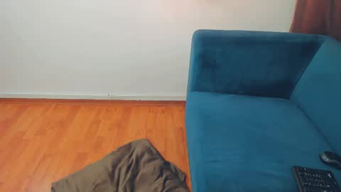 brilliantegirl_ online show from May 13, 2026, 7:39 am