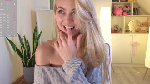 Snapshot of brilliantvictoria chatting on January 19, 2025, 3:32 pm Vi. online show from January 19, 2025, 3:32 pm