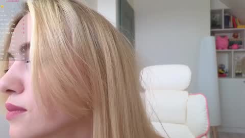 Snapshot of brilliantvictoria chatting on February 4, 2025, 11:38 am Vi. online show from February 4, 2025, 11:38 am