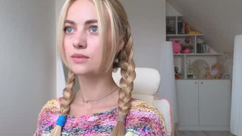 Snapshot of brilliantvictoria chatting on February 6, 2025, 10:48 am Vi. online show from February 6, 2025, 10:48 am