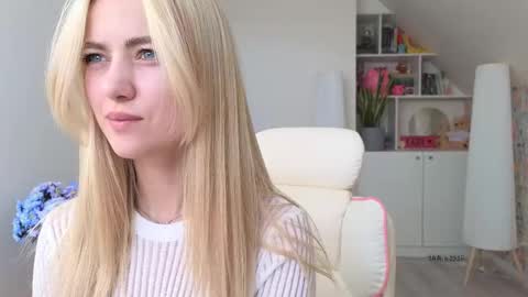 Snapshot of brilliantvictoria chatting on February 13, 2025, 10:44 am Vi. online show from February 13, 2025, 10:44 am