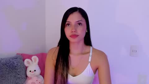 Brisa  online show from June 16, 2026, 7:05 pm