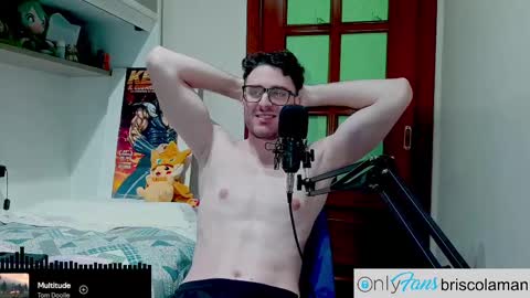 Snapshot of briscolaman chatting on February 14, 2025, 1:45 am Martin online show from February 14, 2025, 1:45 am