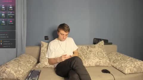 Snapshot of bristlebback chatting on February 8, 2025, 6:33 pm bristlebback online show from February 8, 2025, 6:33 pm