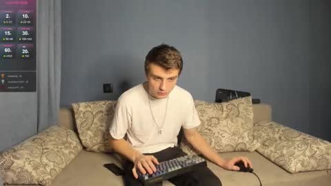 Snapshot of bristlebback chatting on February 8, 2025, 9:36 pm bristlebback online show from February 8, 2025, 9:36 pm