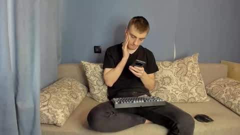 bristlebback online show from March 10, 2026, 10:20 am