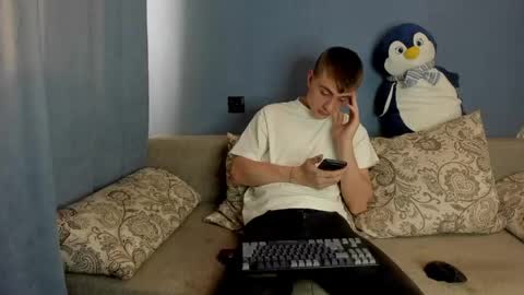 bristlebback online show from June 7, 2026, 12:53 pm