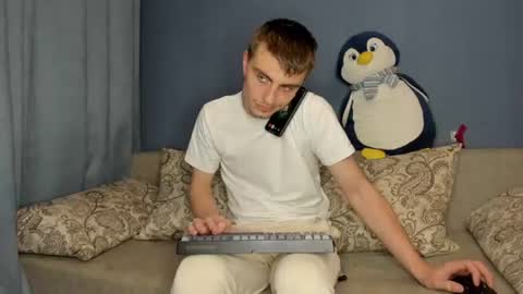 bristlebback online show from June 15, 2026, 5:04 pm