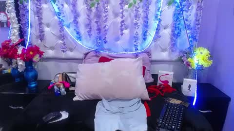 Brithany  online show from December 14, 2024, 6:35 am