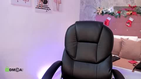 Brithany online show from November 30, 2025, 8:02 pm