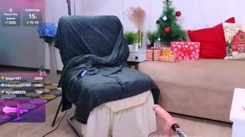 Snapshot of britney_lynch chatting on December 28, 2024, 3:26 am Britney online show from December 28, 2024, 3:26 am