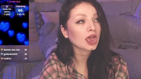 Snapshot of britneybarker chatting on February 4, 2025, 3:22 am britneybarker online show from February 4, 2025, 3:22 am