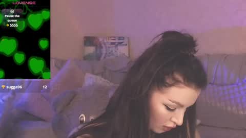 Snapshot of britneybarker chatting on February 16, 2025, 5:37 am britneybarker online show from February 16, 2025, 5:37 am