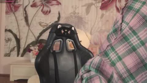 Snapshot of britneybarker chatting on November 21, 2025, 1:04 am britneybarker online show from November 21, 2025, 1:04 am