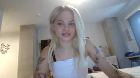 Snapshot of britneycherry08 chatting on June 18, 2026, 9:30 pm britneycherry08 online show from June 18, 2026, 9:30 pm