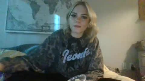 Snapshot of britneycherry08 chatting on June 28, 2026, 12:49 am britneycherry08 online show from June 28, 2026, 12:49 am
