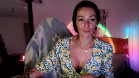 Snapshot of britneydivine chatting on May 26, 2026, 10:11 am Britney online show from May 26, 2026, 10:11 am