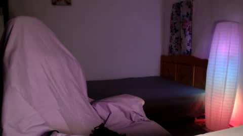 Snapshot of britneydivine chatting on June 16, 2026, 3:25 pm Britney online show from June 16, 2026, 3:25 pm