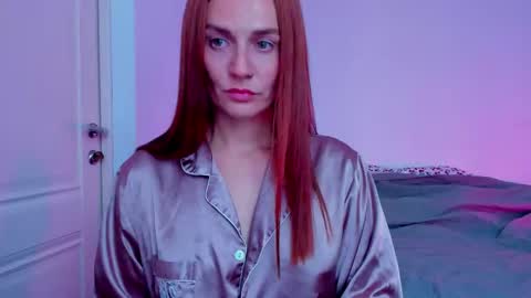 Snapshot of britneyhall chatting on November 20, 2025, 9:09 am britneyhall online show from November 20, 2025, 9:09 am