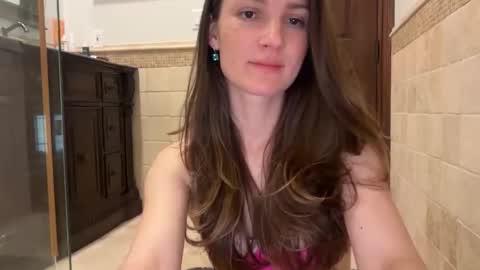 Snapshot of britneyyyxx chatting on December 18, 2025, 1:11 am britneyyyxx online show from December 18, 2025, 1:11 am