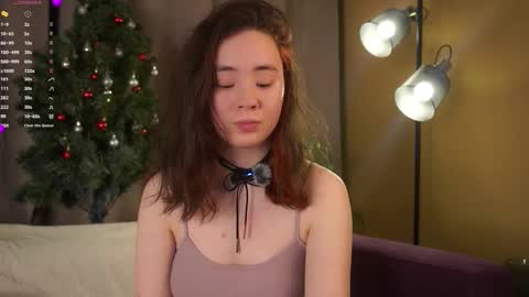 Lina online show from December 20, 2025, 11:28 am