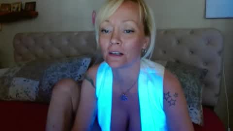 Snapshot of brittneychats81 chatting on March 24, 2026, 4:23 pm brittneychats81 online show from March 24, 2026, 4:23 pm