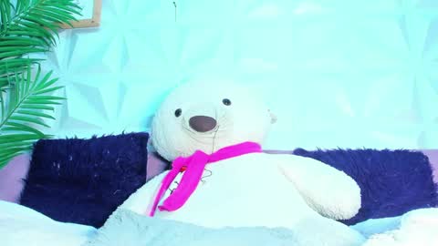 BRIYIT     online show from October 1, 2025, 10:27 pm